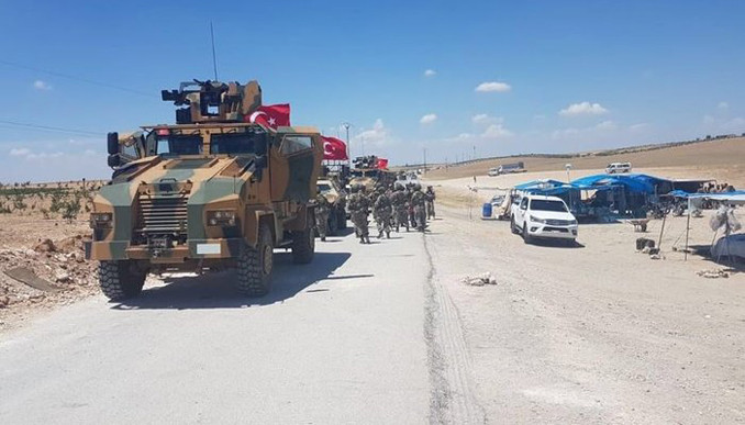 Türk askeri Menbiç'e girdi