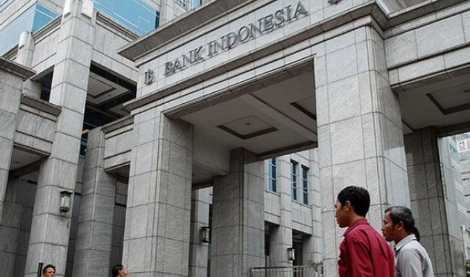 Endonezya Merkez Bankası sahaya indi