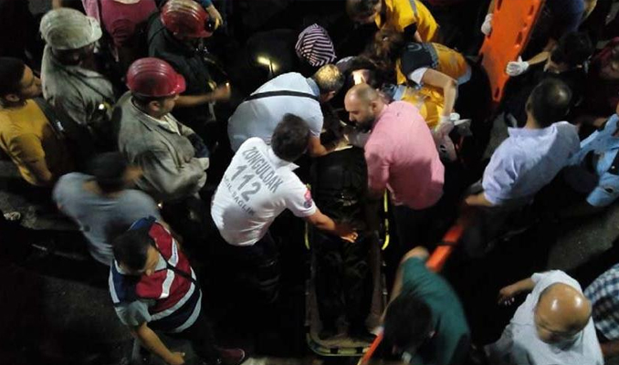 Zonguldak'ta göçük altında kalan 2 madenci kurtarıldı
