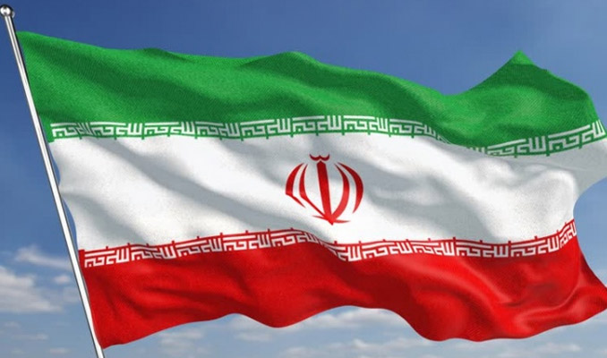 İran'da çatışma çıktı