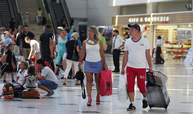 Antalya'ya gelen yabancı sayısı yüzde 32 arttı
