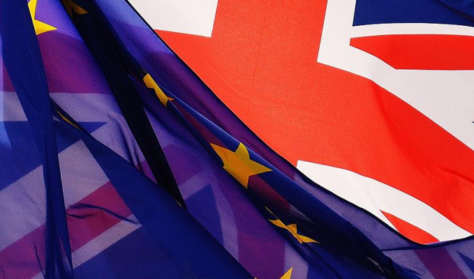 İngilizler Brexit için yeniden referandum istiyor