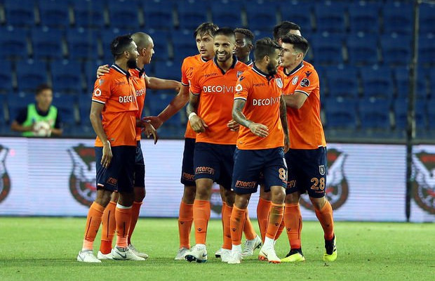 Başakşehir, Trabzonspor'u 2-0 mağlup etti