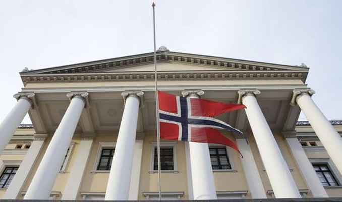 Norveç MB faize dokunmadı