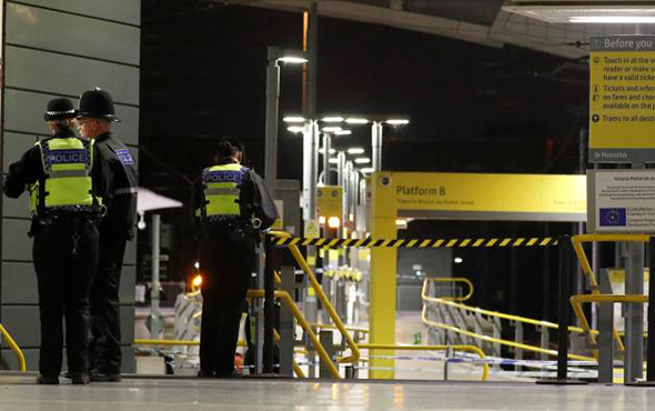 İngiltere'de tren istasyonunda bıçaklı saldırı
