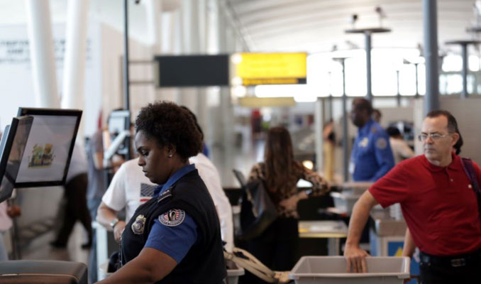 ABD havaalanlarında işe gitmeyenlerin sayısı artıyor