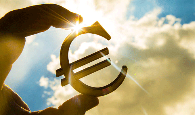 Euro Bölgesi'nde durgunluk endişesi