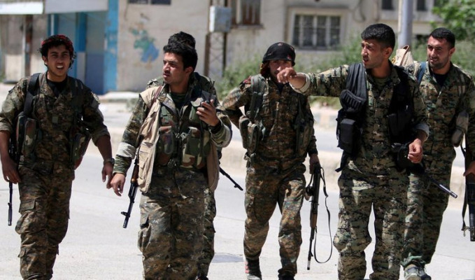 Terör örgütü YPG Esad rejiminin konvoyunu engelledi