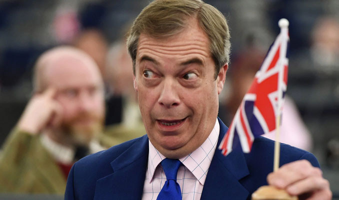 Trump'ın tavsiyesine uyan Farage'dan Johnson'a ittifak çağrısı