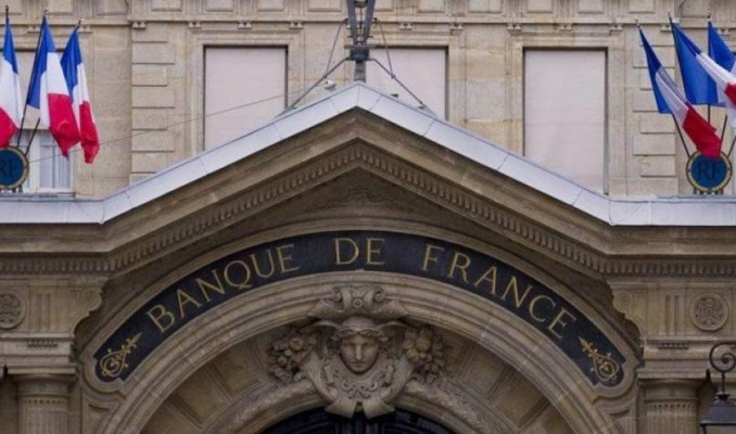 Fransa Merkez Bankası büyümenin bu çeyrekte yavaşlayacağını kaydetti
