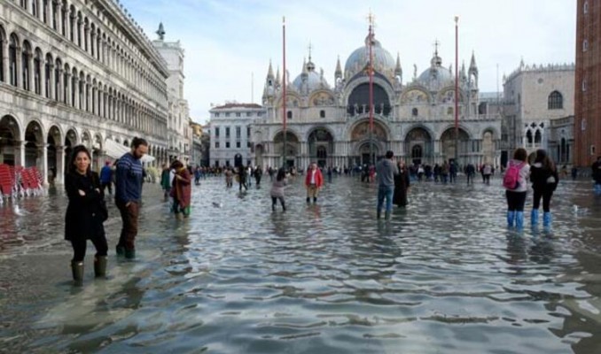 İtalya'da su tehlikeli seviyeye ulaştı