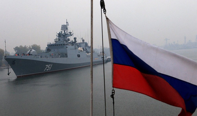 Rusya, Karadeniz’de askeri tatbikata başladı
