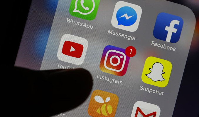 İtalya'da sosyal medya hesabı açmak zorlaşıyor