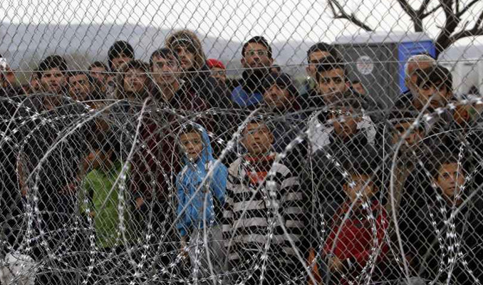 Yunanistan'dan mülteci hamlesi