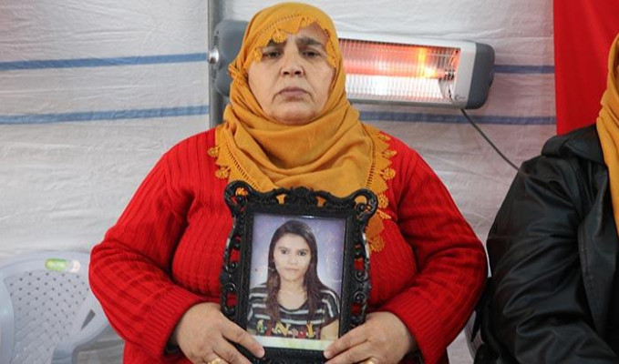 Annesi HDP önünde eylem yapan Mekiye PKK'dan kaçıp teslim oldu