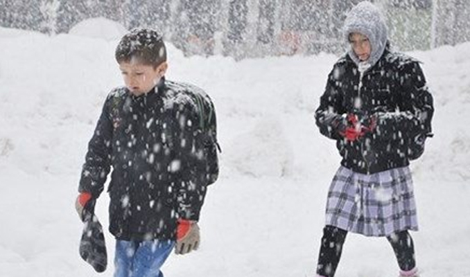 Eğitime kar engeli! Okullar tatil