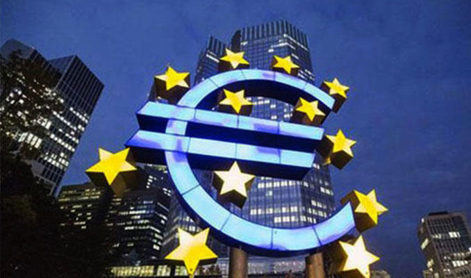 Euro Bölgesi'nde PMI 6 yılın en sert düşüşünü kaydetti