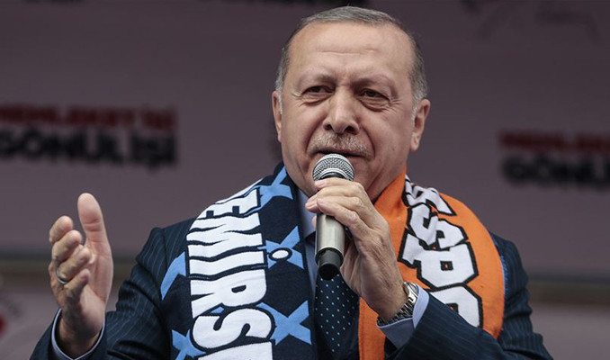 Erdoğan: Bayrağımıza göz dikenlere karşı mücadeleyi sürdüreceğiz