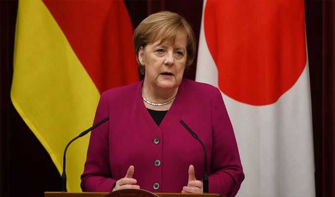 Merkel: Alman ekonomisi 'sert Brexit'e hazır