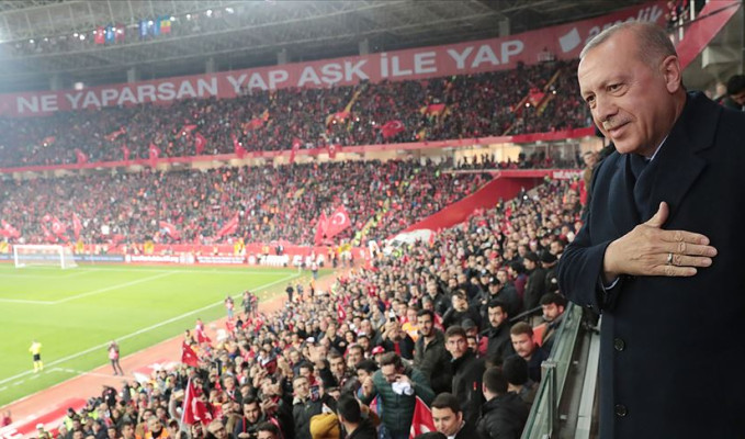 Cumhurbaşkanı Erdoğan milli maçı izledi