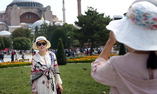 İstanbul 2019'da 15,5 milyon turist bekliyor