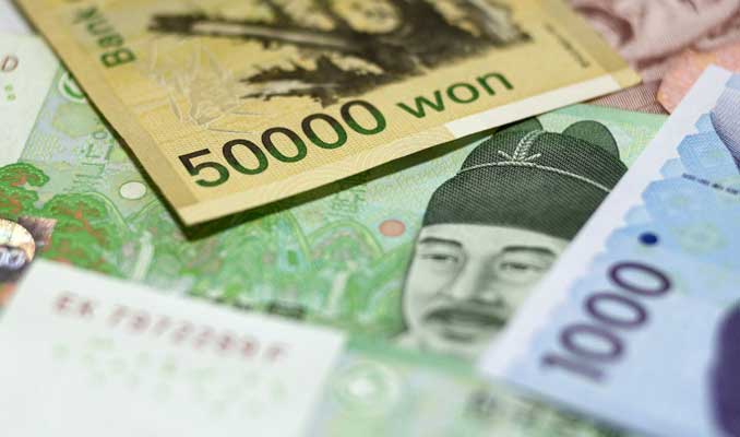 Asya'da gelişen ülke paraları düştü
