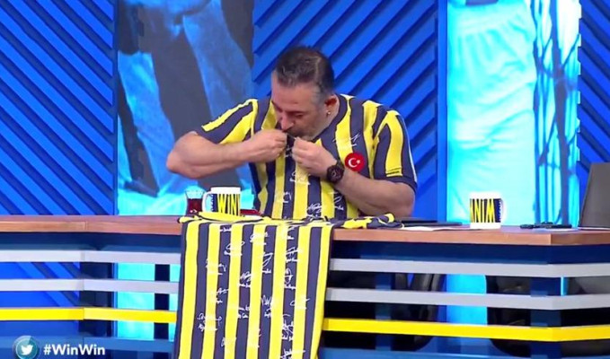 Galatasaraylı iş adamı Fenerbahçe'den 100 forma satın aldı