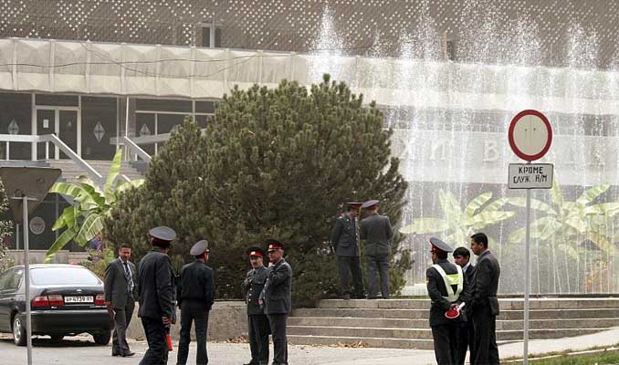 Tacikistan'da IŞİD üyelerinin bulunduğu cezaevinde isyan: 32 ölü
