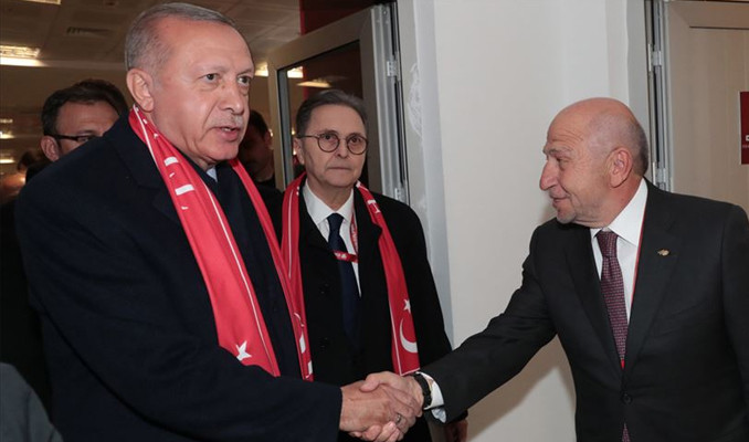 Cumhurbaşkanı Erdoğan TFF Başkanı Özdemir ile görüştü