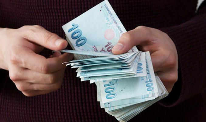 Türkiye'de tasarruf mevduatlarında artış sürüyor