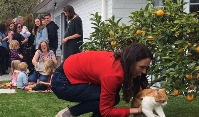 'Yeni Zelanda Başbakanı'nın kedisini ben öldürdüm'