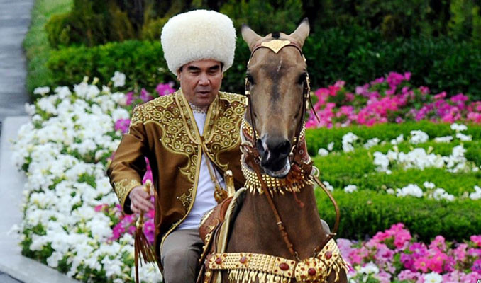 Öldü haberi yayılan Türkmenistan Başkanı nerede