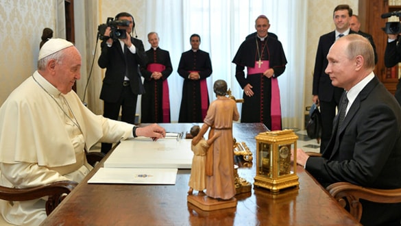 Dua isteyen Papa'ya Putin'den ilginç yanıt