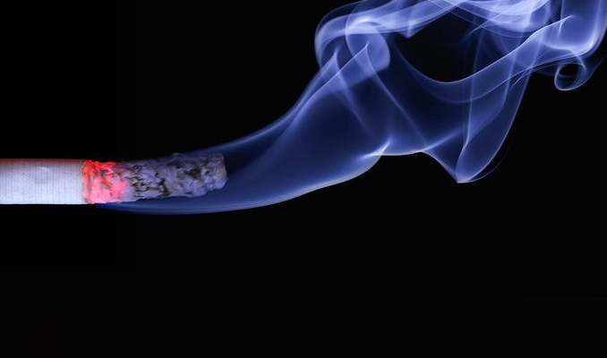 Fransa'da 'zehirli' sigarayla dolandırıcılık