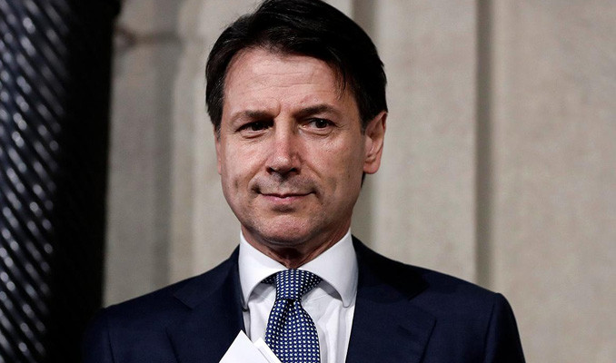 Başbakan Conte, görevinden istifa edeceğini açıkladı