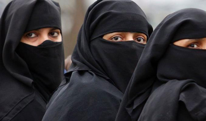 Suudi Arabistanlı kadınlar artık izinsiz seyahat edebilecek