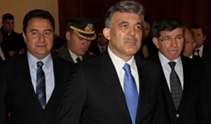 Gül, Davutoğlu ile Babacan AK Parti'nin 18. yıl törenine davet edilmedi