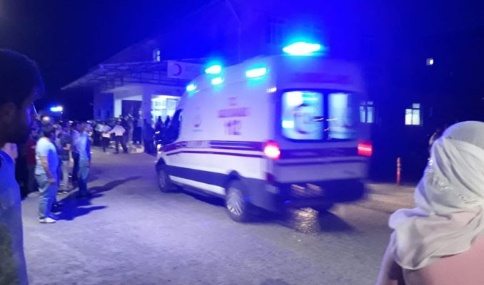 Diyarbakır'da terör saldırısı: 7 sivil hayatını kaybetti 13 yaralı