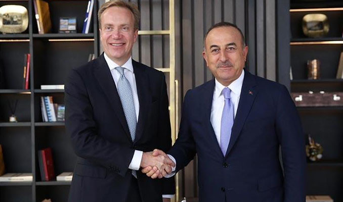 Çavuşoğlu, Dünya Ekonomik Forumu Başkanı ile görüştü