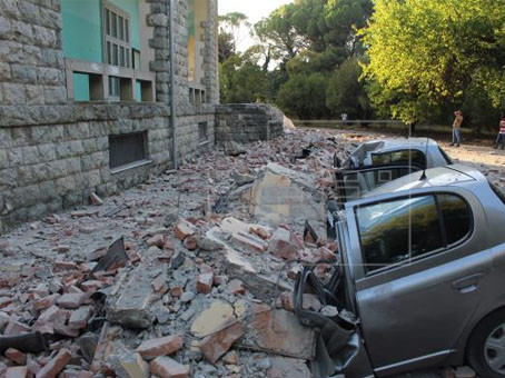 Arnavutluk'ta 5,8 büyüklüğündeki depremin bilançosu açıklandı