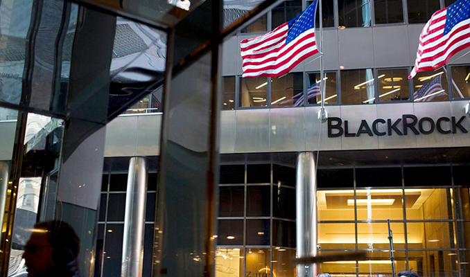 O şirketler BlackRock'ı trilyon dolarlık kararından vazgeçirebilir