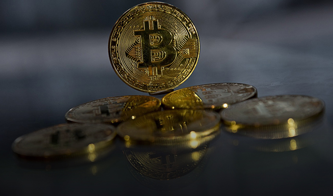 Pandemide tökezleyen yatırımcılar Bitcoin'e koşuyor