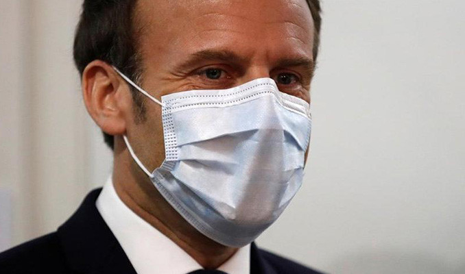 Fransızlar, Macron'un salgın sürecini yönetemediğini düşünüyor