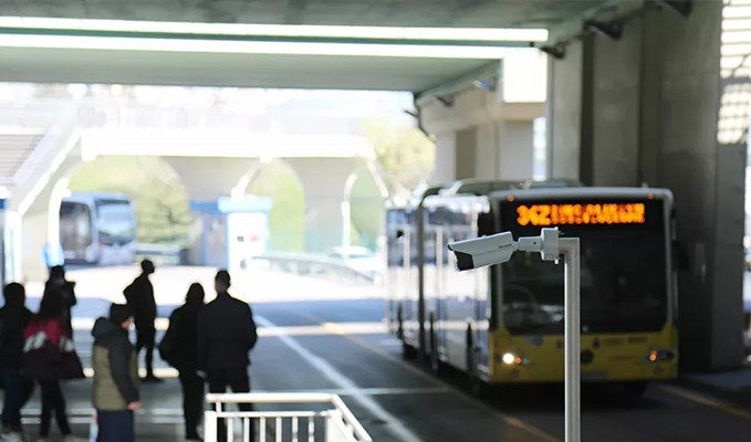 İstanbul'a 300 yeni metrobüs alınacak