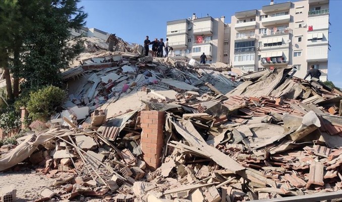 İzmir depreminde hayatını kaybedenlerin sayısı 116'ya yükseldi