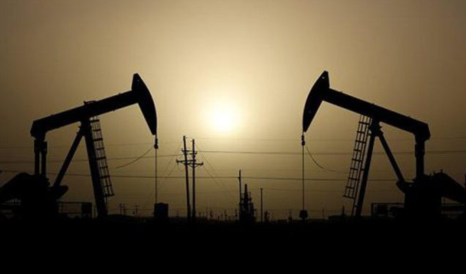 Brent petrolün varili 45.38 dolar