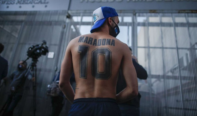 Maradona'nın ölümünün ardından Arjantin'de ulusal yas ilan edildi