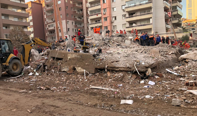 İzmir depreminde can kaybı 113'e yükseldi