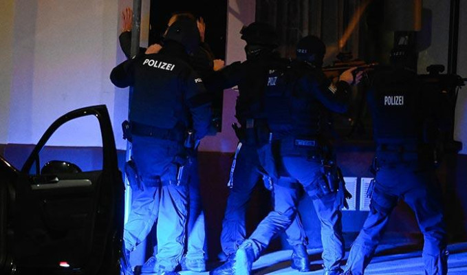 Viyana saldırganının radikalleştiği cami kapatıldı