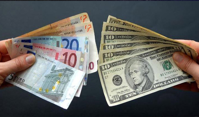 Dolar ve euroda gerileme sürüyor